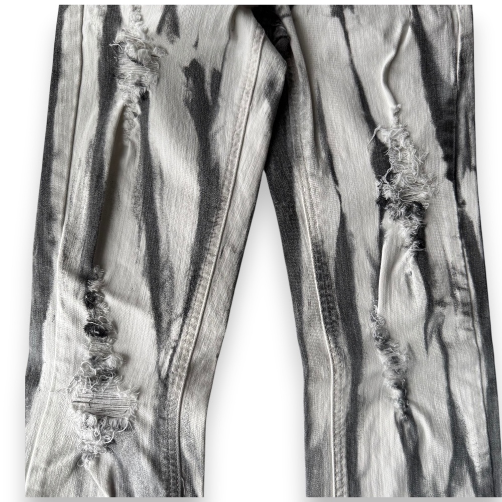 MACHINE gray tie-dye studded jeans size 0 - Picture 6 of 15